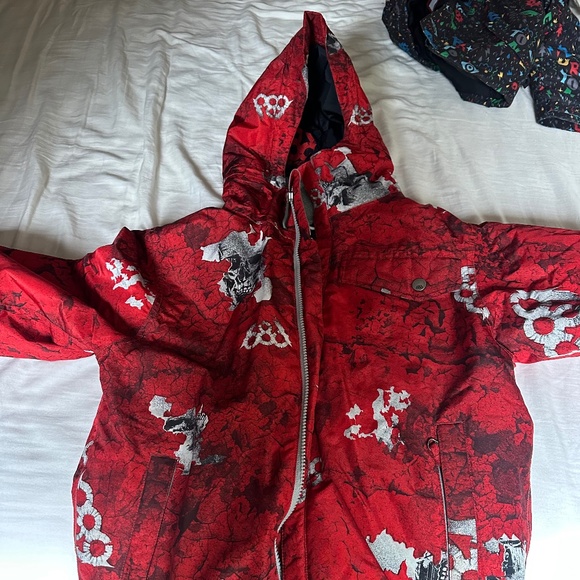 686 Youth Snowboarding jacket - Picture 1 of 5